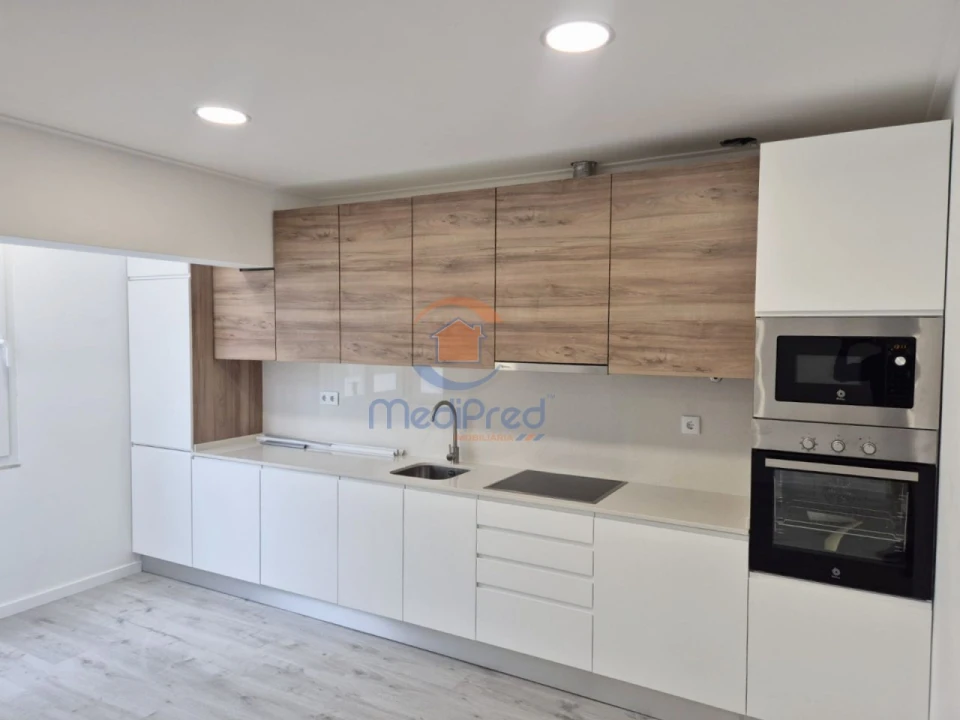 Apartamento T1 para Venda em Alto do Seixalinho, Santo André e Verderena Foto 1