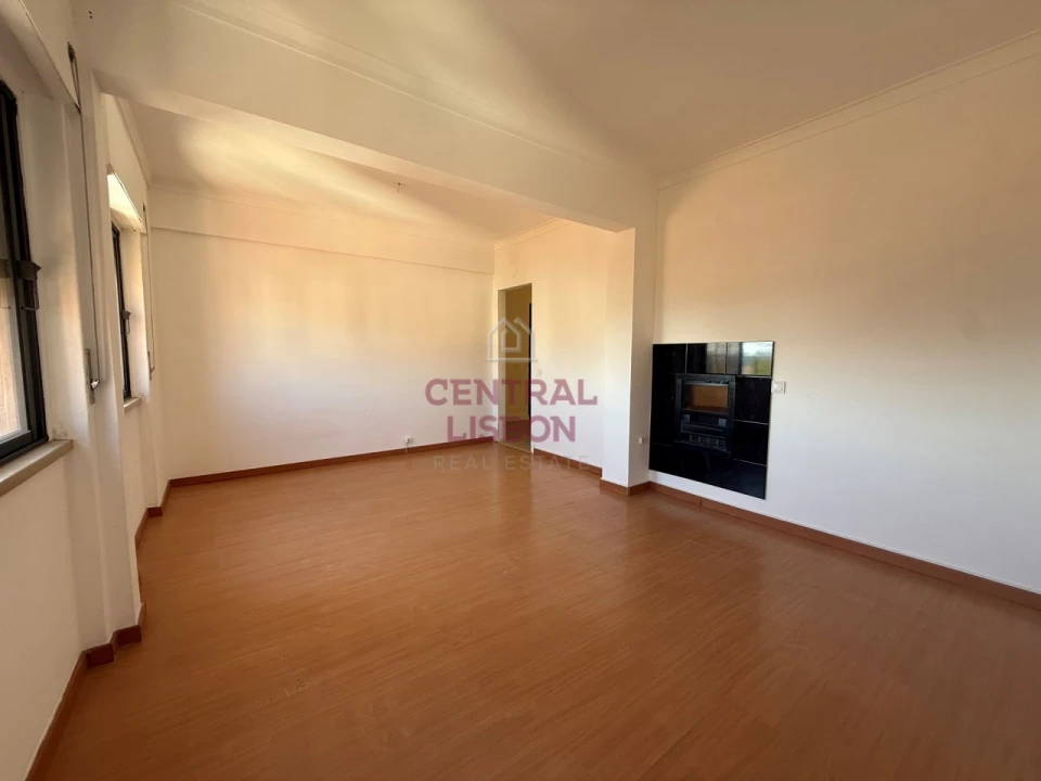 Apartamento T2 para Venda em Alto do Seixalinho, Santo André e Verderena Foto 1