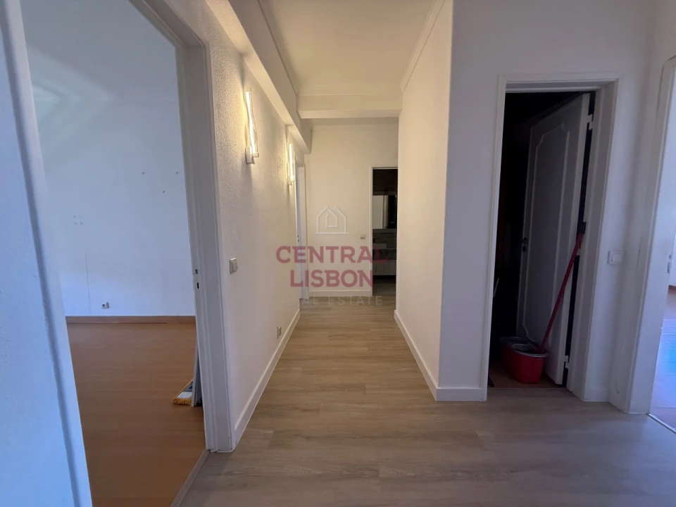 Apartamento T2 para Venda em Alto do Seixalinho, Santo André e Verderena Foto 2
