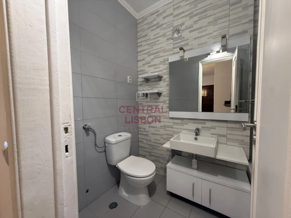 Apartamento T2 para Venda em Alto do Seixalinho, Santo André e Verderena Foto 13