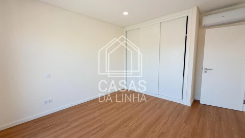 Moradia T3 para Venda em São Domingos de Rana