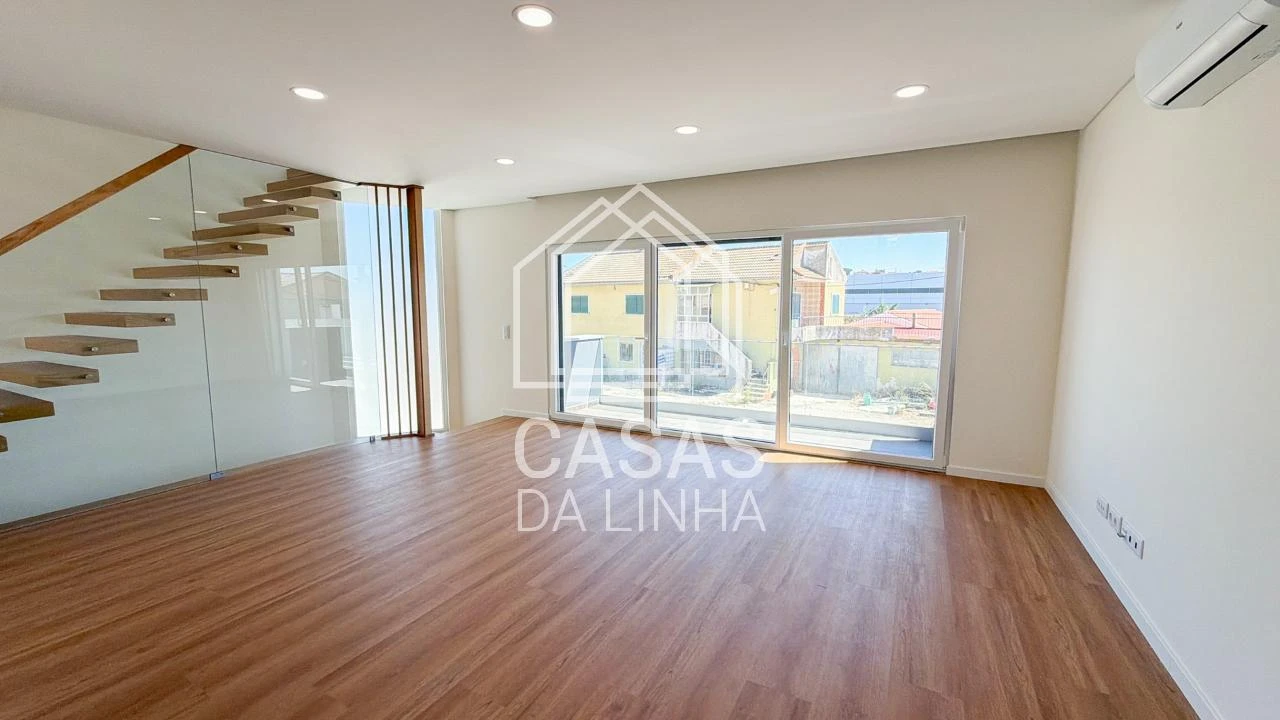 Moradia T3 para Venda em São Domingos de Rana Foto 3