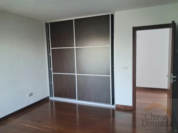Moradia T3 para Venda em Sanguinheira