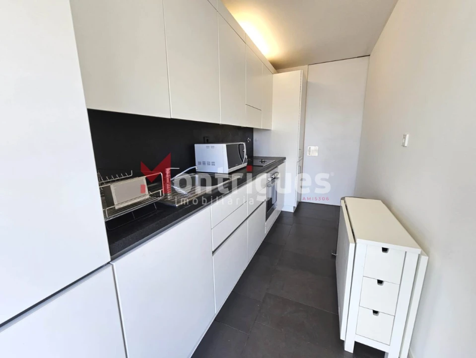 Apartamento T2 para Arrendamento em Parque das Nações Foto 6