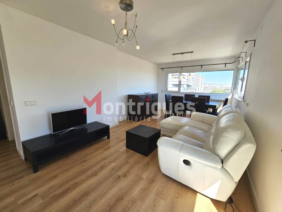 Apartamento T2 para Arrendamento em Parque das Nações Foto 7