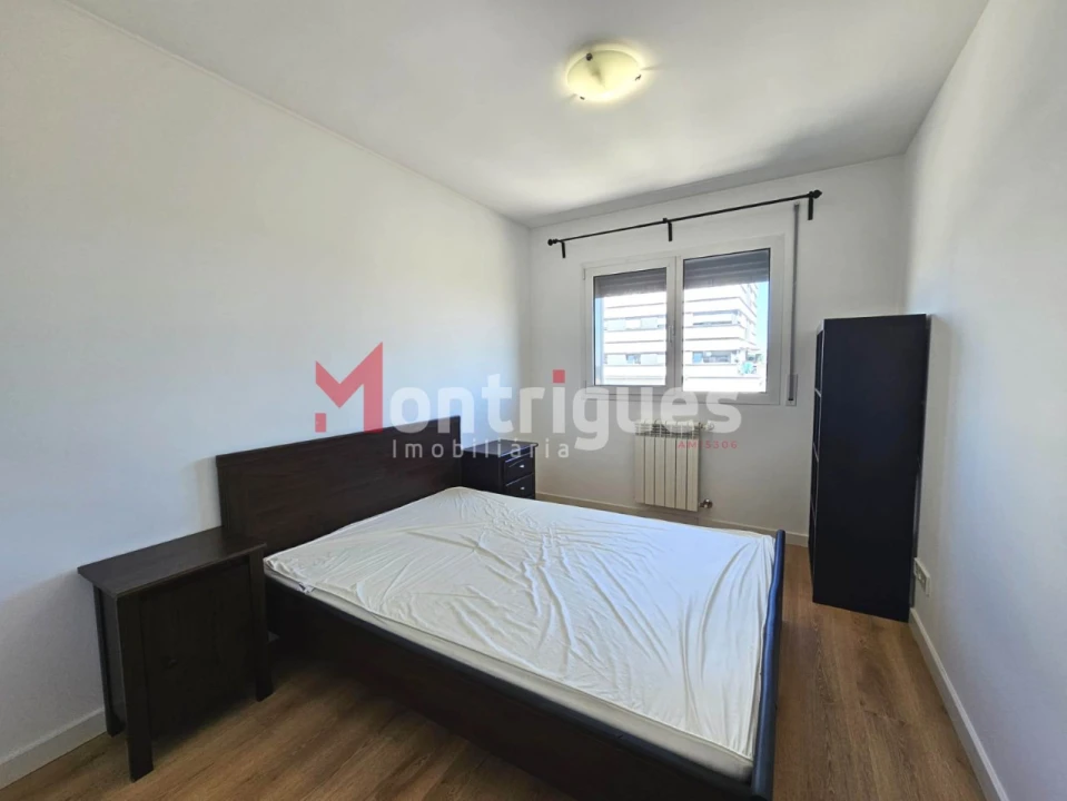 Apartamento T2 para Arrendamento em Parque das Nações Foto 13