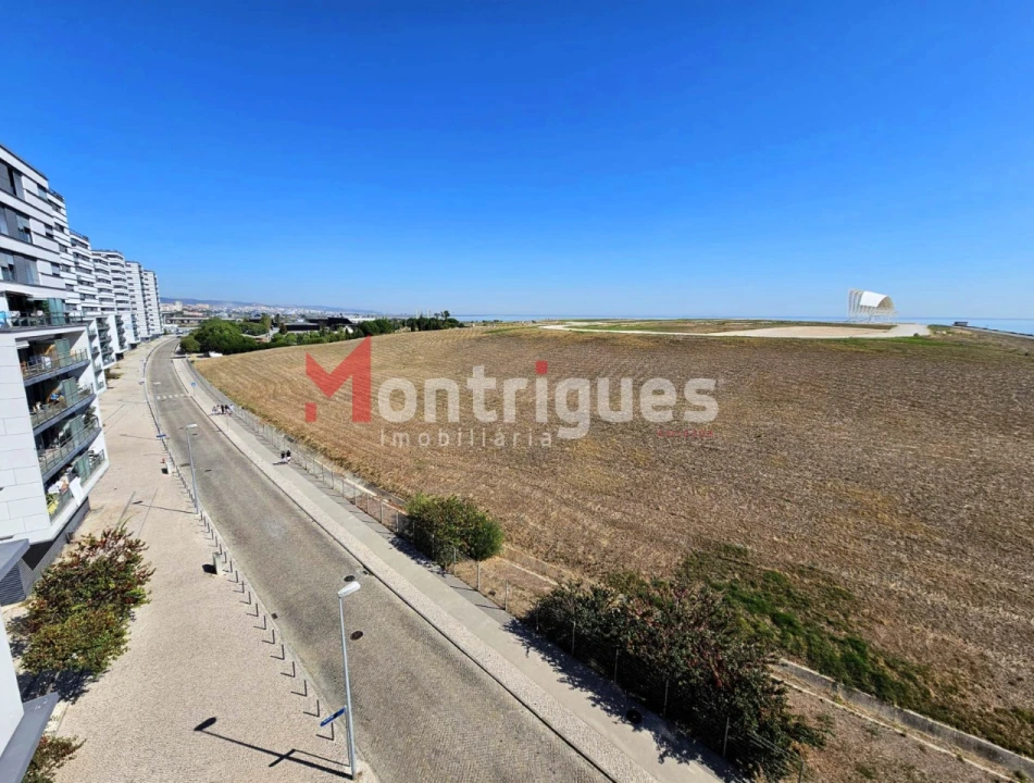 Apartamento T2 para Arrendamento em Parque das Nações Foto 19