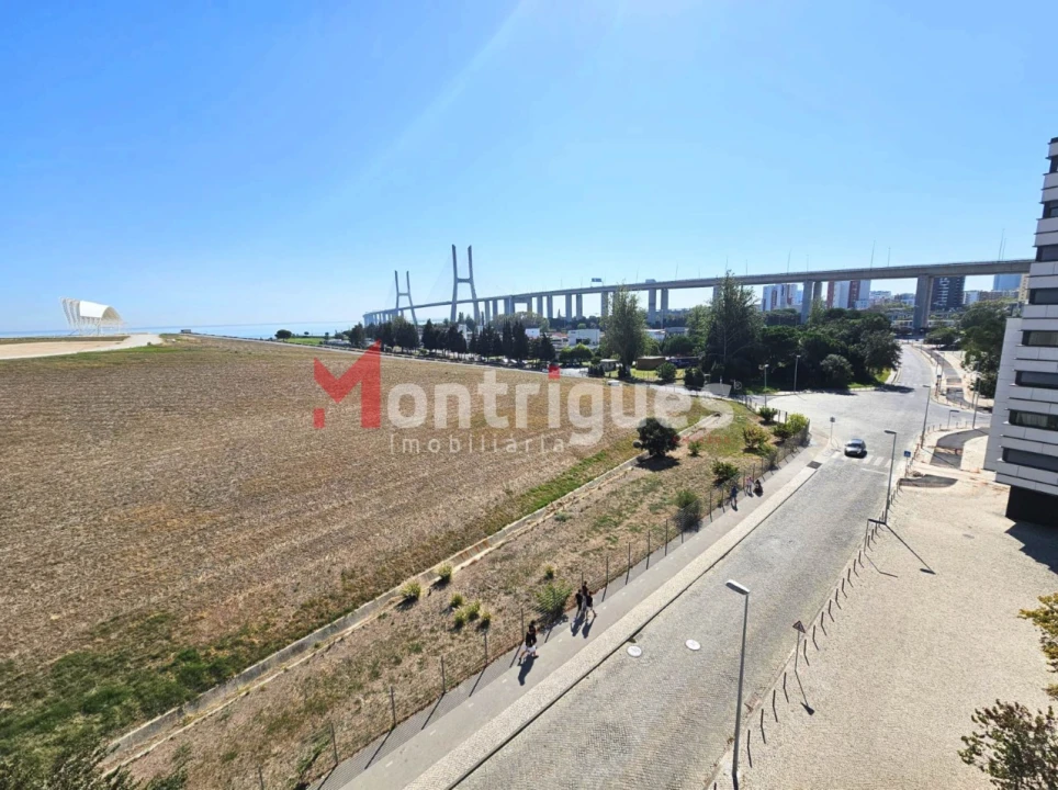 Apartamento T2 para Arrendamento em Parque das Nações Foto 21