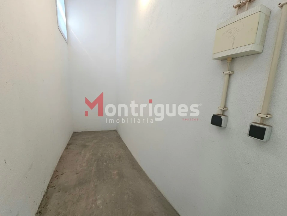 Apartamento T2 para Arrendamento em Parque das Nações Foto 23