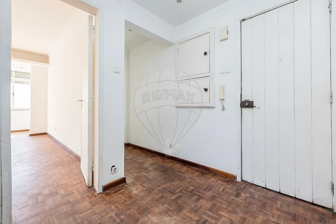 Apartamento T2 para Venda em Alfragide Foto 14