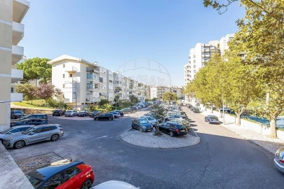 Apartamento T2 para Venda em Alfragide