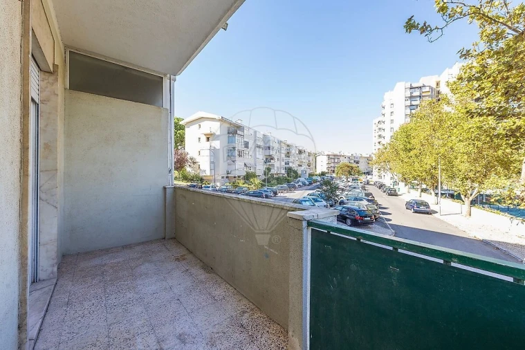 Apartamento T2 para Venda em Alfragide Foto 21