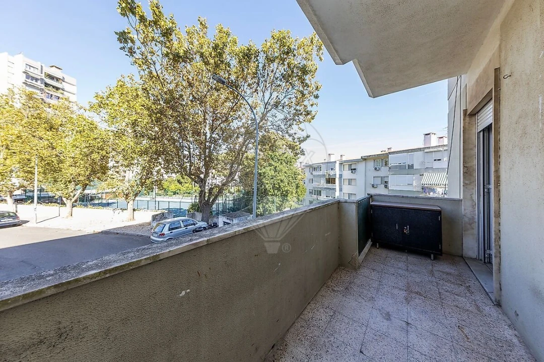 Apartamento T2 para Venda em Alfragide Foto 22