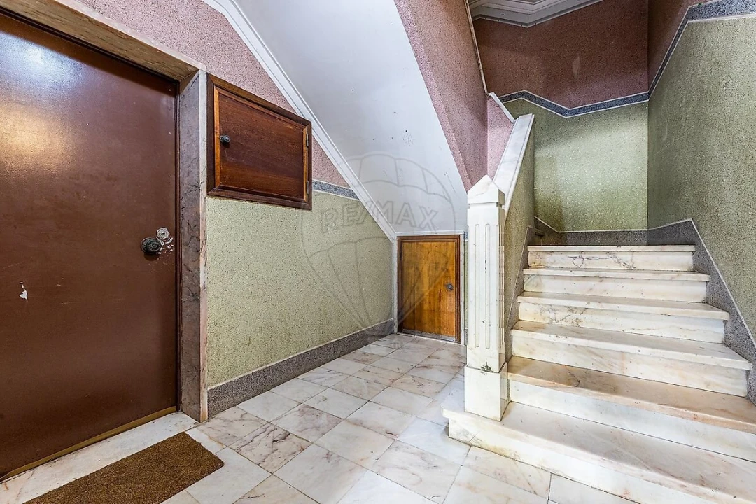 Apartamento T2 para Venda em Alfragide Foto 20