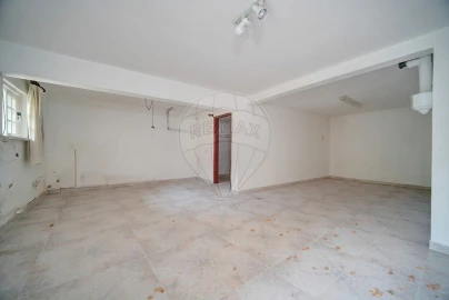 Moradia T3 para Venda em São Domingos de Rana
