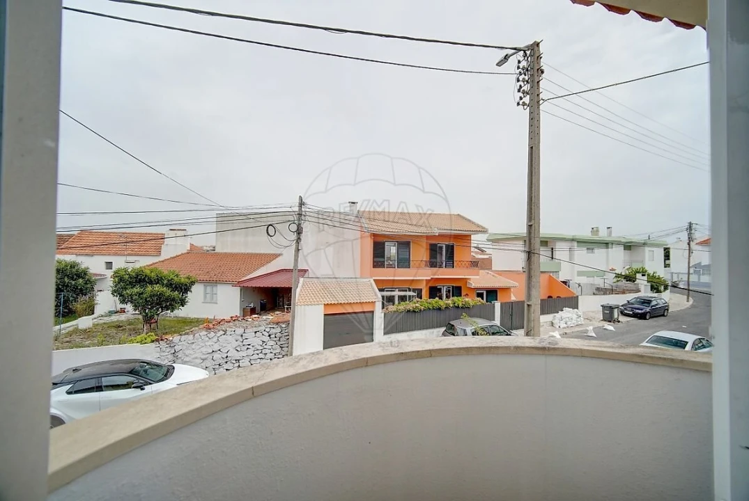 Moradia T3 para Venda em São Domingos de Rana Foto 18