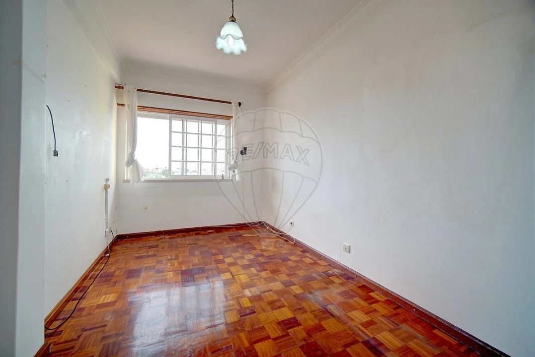 Moradia T3 para Venda em São Domingos de Rana Foto 15