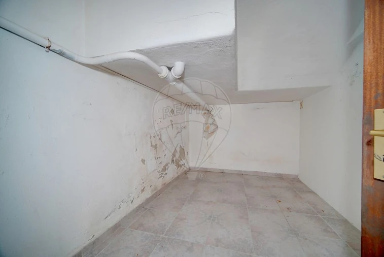 Moradia T3 para Venda em São Domingos de Rana Foto 31