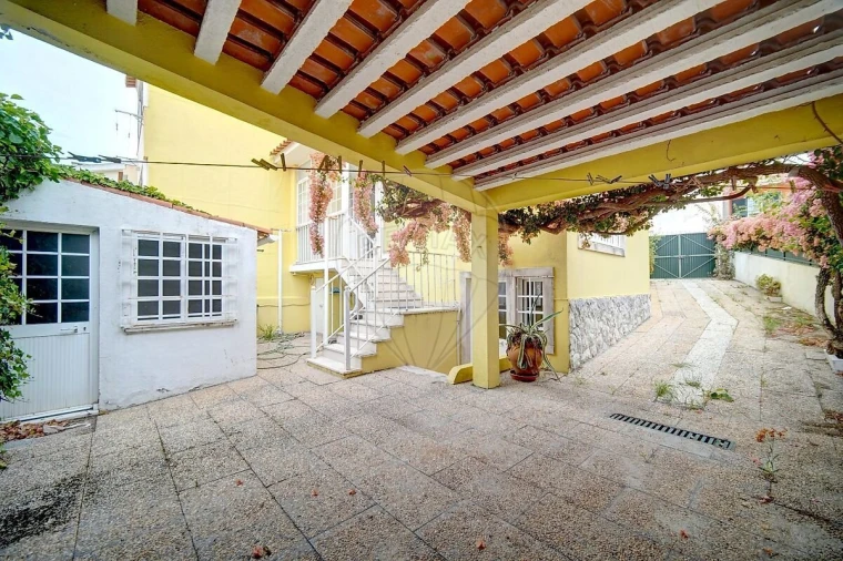 Moradia T3 para Venda em São Domingos de Rana Foto 24