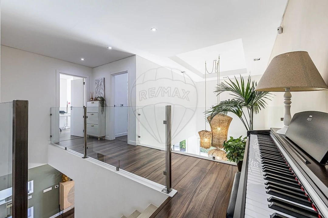 Moradia T3 para Venda em Carcavelos e Parede Foto 27