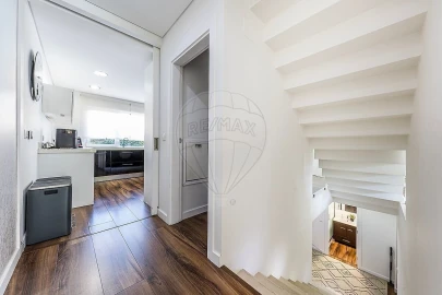 Moradia T3 para Venda em Carcavelos e Parede