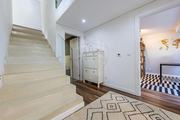 Moradia T3 para Venda em Carcavelos e Parede Foto 42