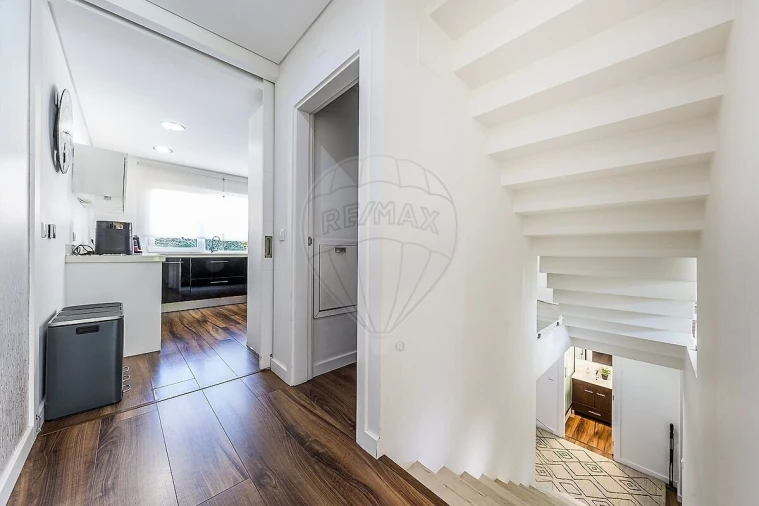 Moradia T3 para Venda em Carcavelos e Parede Foto 19