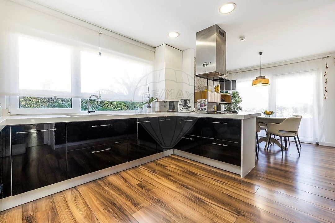 Moradia T3 para Venda em Carcavelos e Parede Foto 22