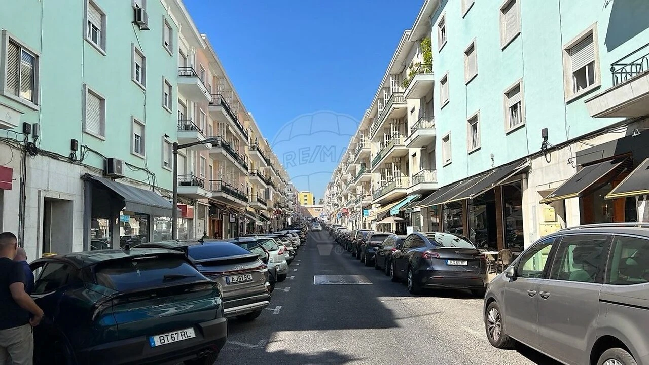 Loja para Arrendamento em Alvalade Foto 6