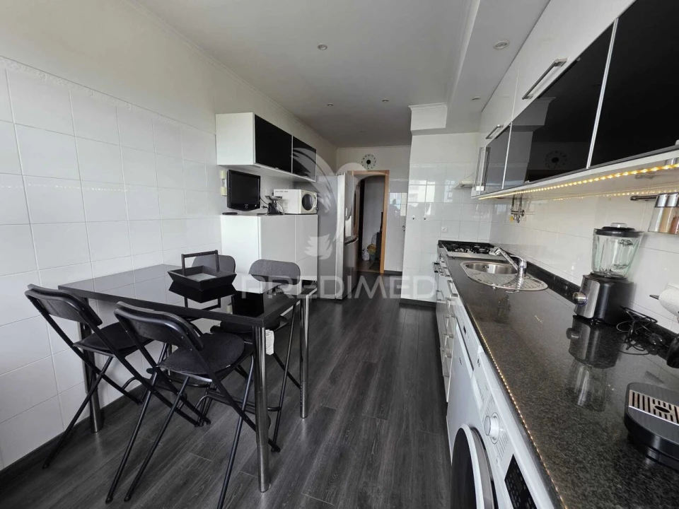 Apartamento T3 para Venda em Moscavide e Portela Foto 28