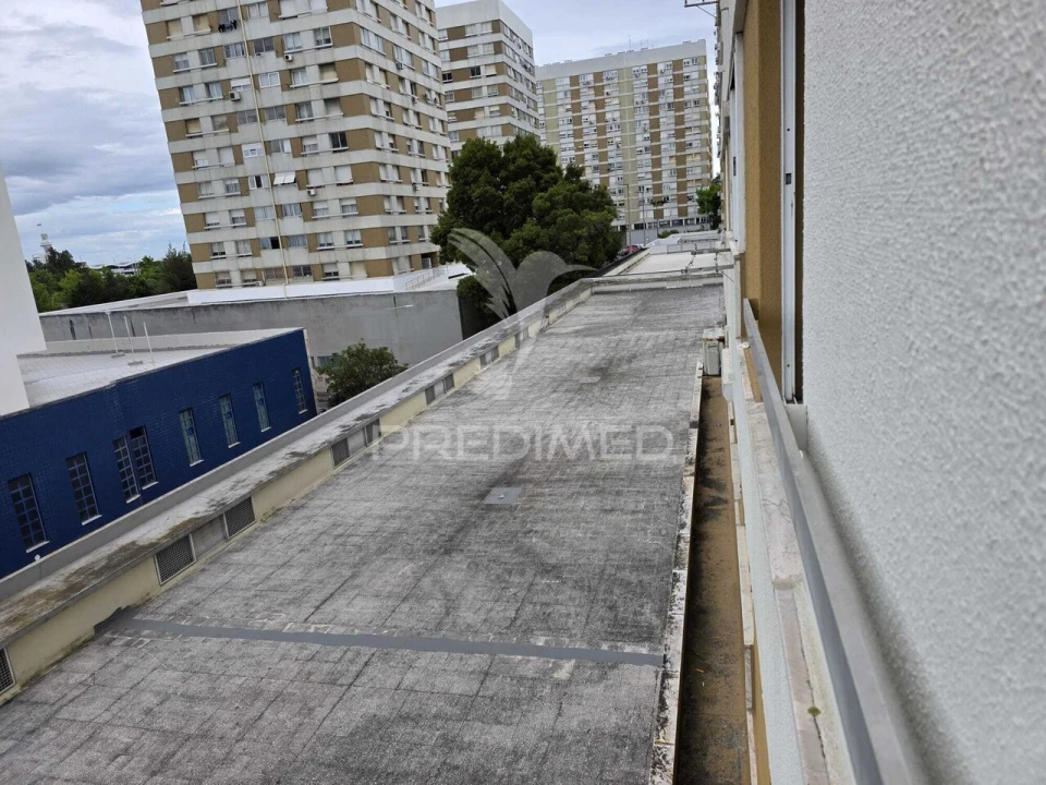 Apartamento T3 para Venda em Moscavide e Portela Foto 15