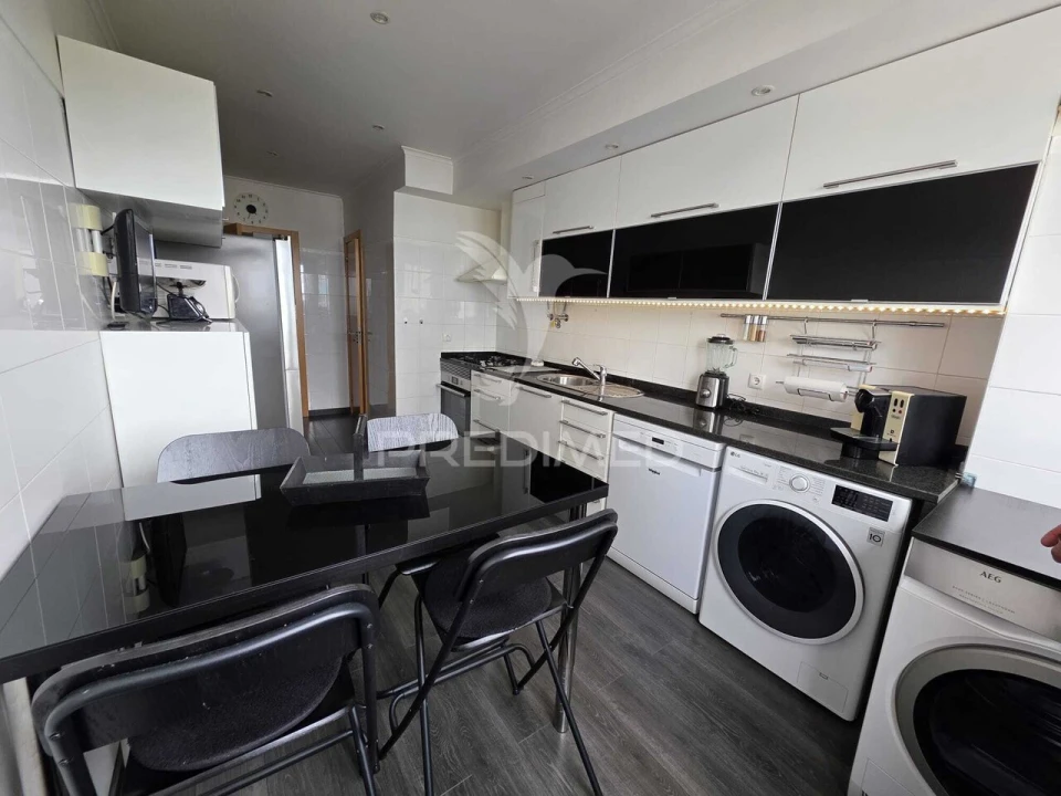 Apartamento T3 para Venda em Moscavide e Portela Foto 26
