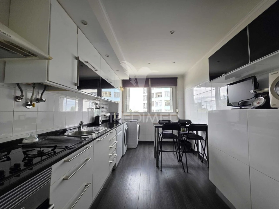 Apartamento T3 para Venda em Moscavide e Portela Foto 17