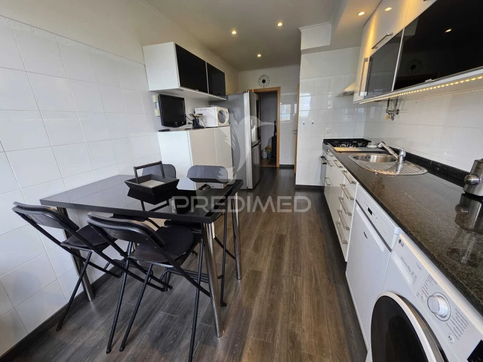 Apartamento T3 para Venda em Moscavide e Portela Foto 32