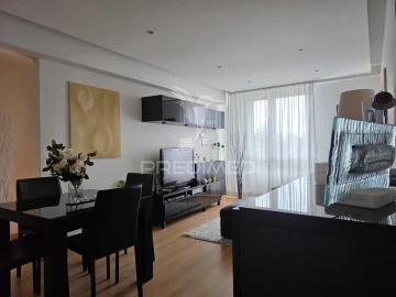 Apartamento T3 para Venda em Moscavide e Portela