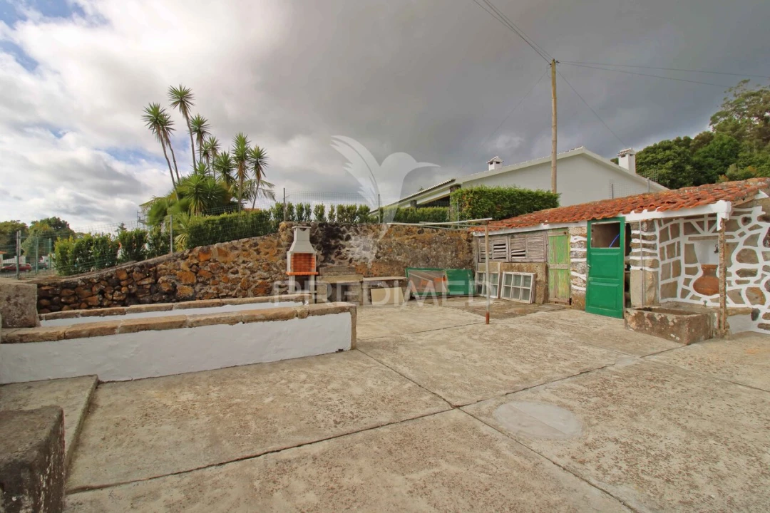 Moradia T4 para Venda em Angra (São Pedro) Foto 32
