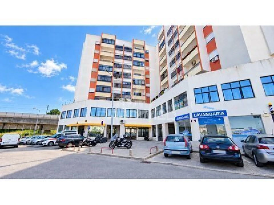 Apartamento T3 para Venda em Amora Foto 1