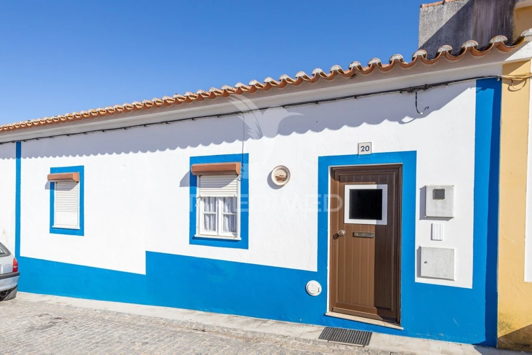 Moradia T1 para Venda em Viana do Alentejo Foto 1