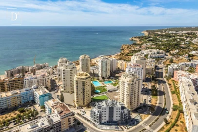 Apartamento T4 para Venda em Armação de Pera