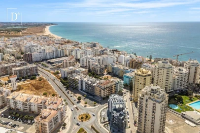 Apartamento T4 para Venda em Armação de Pera