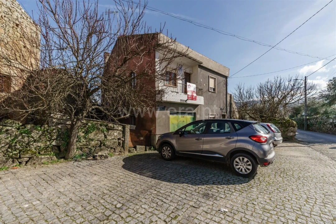 Moradia T2 para Venda em Fundão, Valverde, Donas, A. Joanes, A. Nova Cabo Foto 2