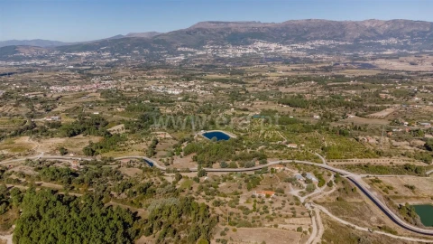 Quinta T2 para Venda em Ferro