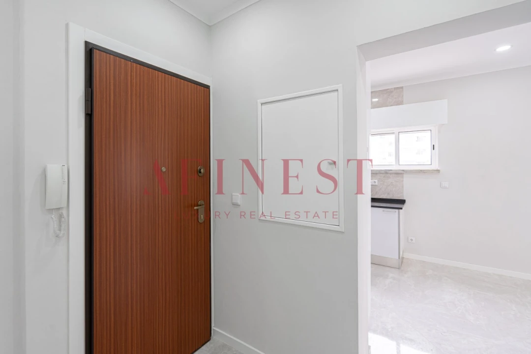 Apartamento T1 para Arrendamento em Águas Livres Foto 8