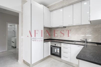 Apartamento T1 para Arrendamento em Águas Livres
