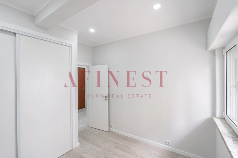 Apartamento T1 para Arrendamento em Águas Livres Foto 13