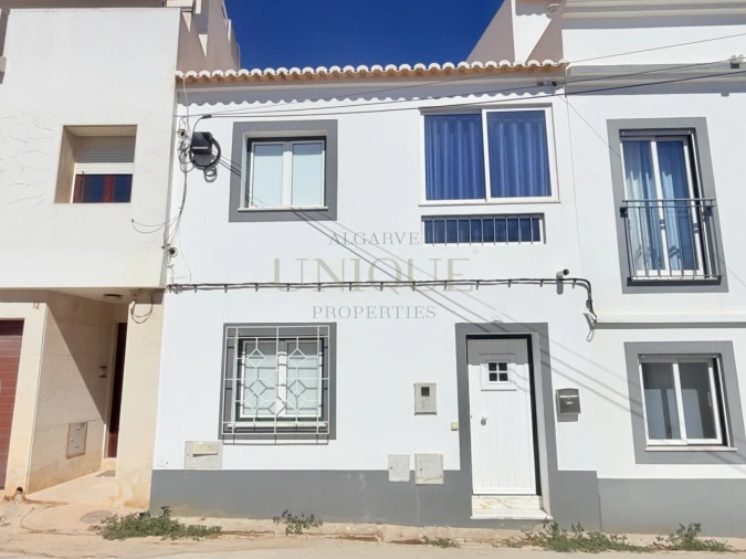 Moradia T1 para Venda em Lagos (São Sebastião e Santa Maria) Foto 12