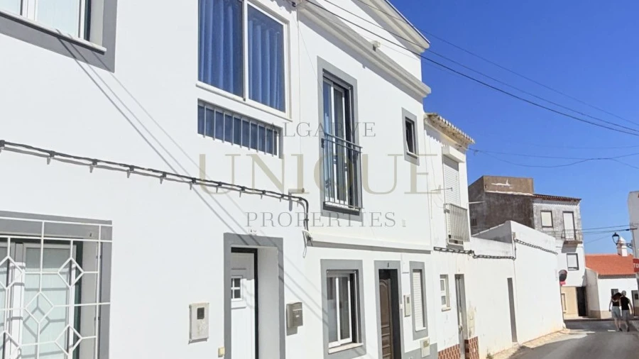 Moradia T1 para Venda em Lagos (São Sebastião e Santa Maria)