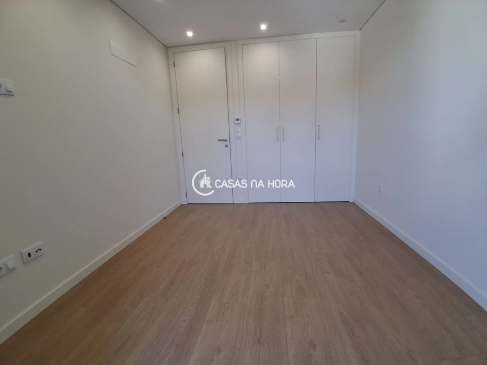 Apartamento T1 para Arrendamento em Viseu Foto 5