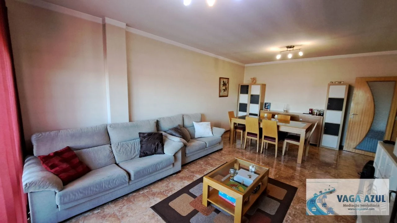 Apartamento T2 para Venda em Valongo Foto 1