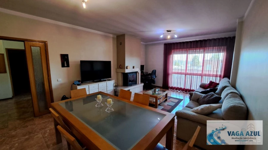 Apartamento T2 para Venda em Valongo Foto 3